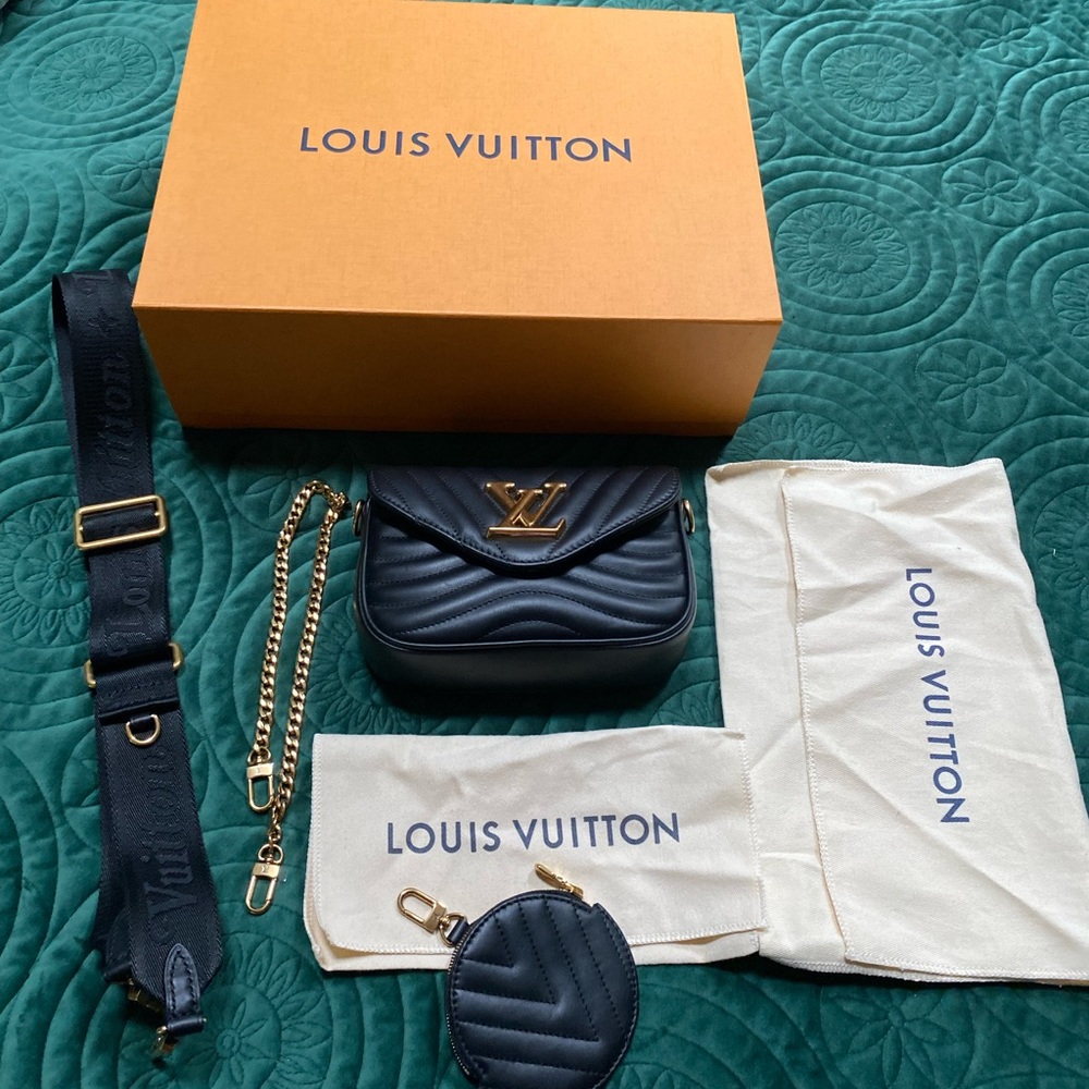 Louis Vuitton New Wave Pouchette - Excellent condition
